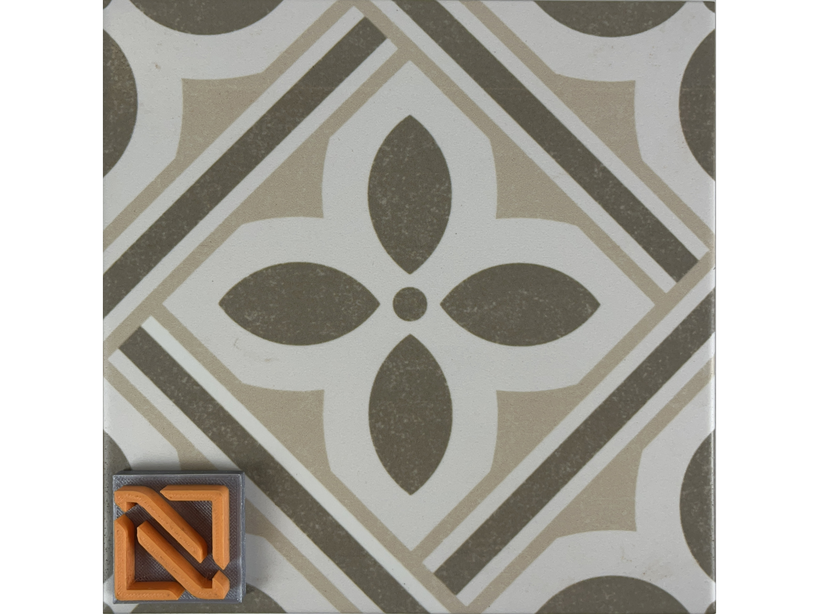 Atenea Bone 20X20