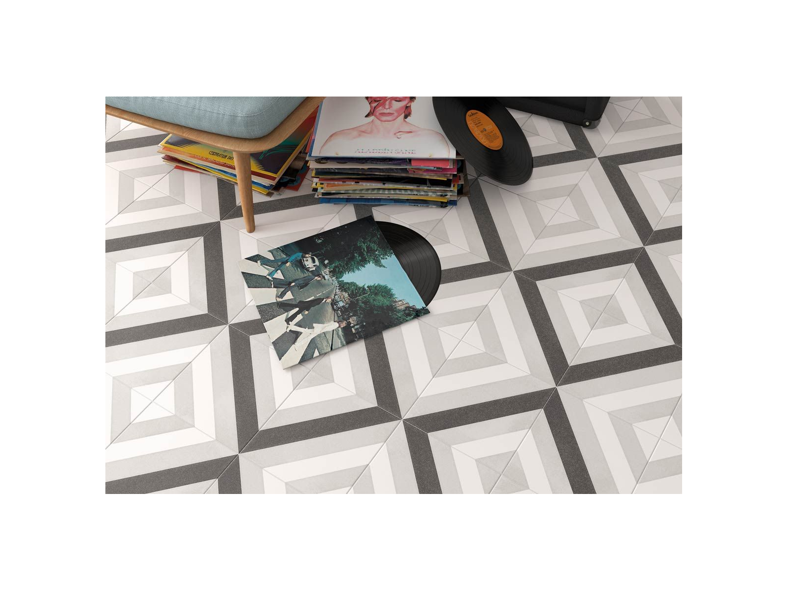 Blomknopp Bone 20x20