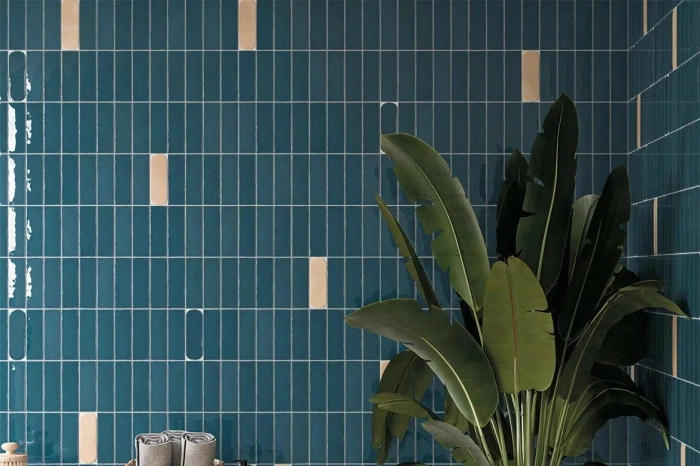 Casablanca Comb Azure 5X15 Casablanca Comb Azure 5X15