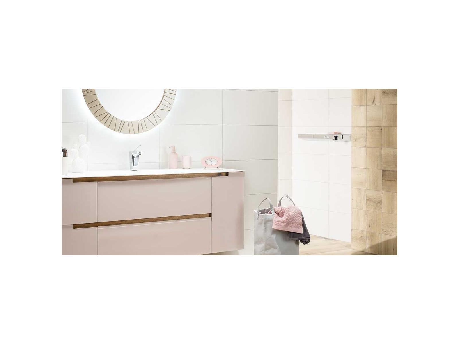 Saloon Bílošedá 7,2 X 60