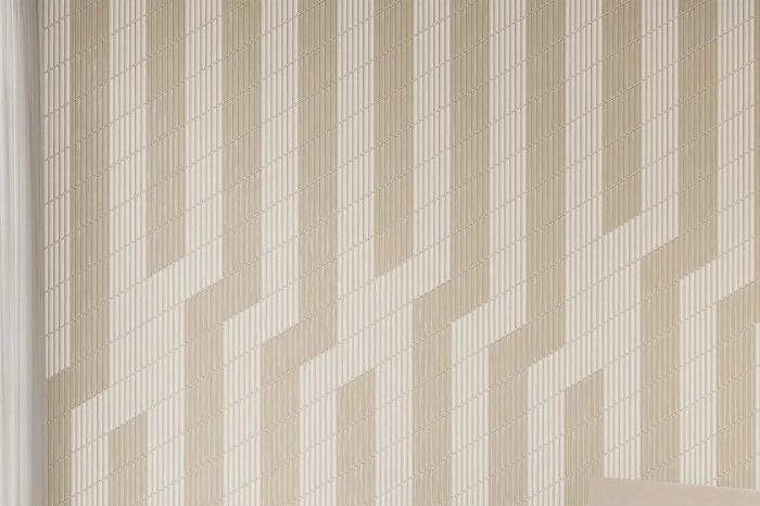 Spike Bars A Deep White 15X25,9